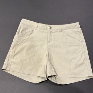 Patagonia Women’s Quandary Hiking Shorts 5 Inch Inseam Khaki Size 8